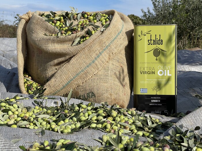 Εξαιρετικό παρθένο ελαιόλαδο 50ML γυαλί Σταλίδα, από την οικογένεια Νταμπώση, συγκομιδή 2024/2025 Βεροία,Ελλάδα,ψυχρή έκθλιψη,ποικιλία κορωνέικη,χωρίς φυτοφάρμακα, Βελούδινη φρουτώδης γεύση