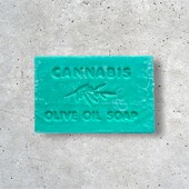 Grüne Seife mit Cannabis